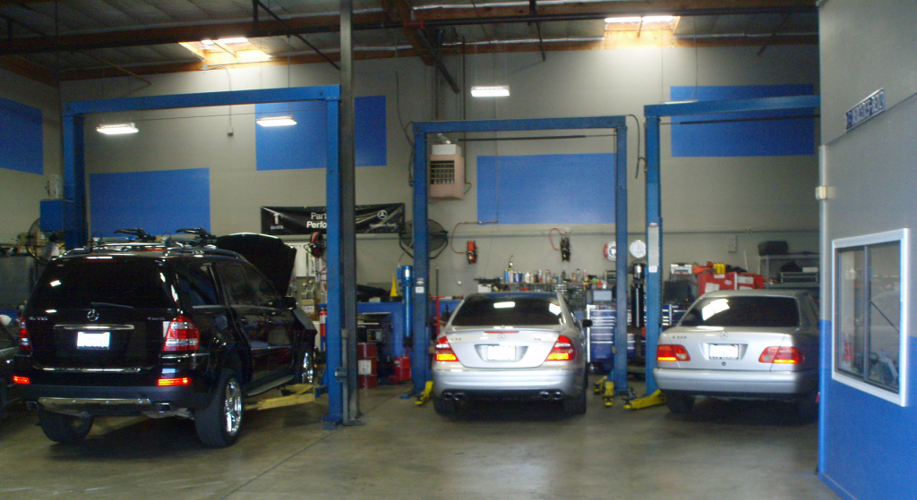 Wennersten Autoworks, Santa Rosa, CA, auto shop car bays